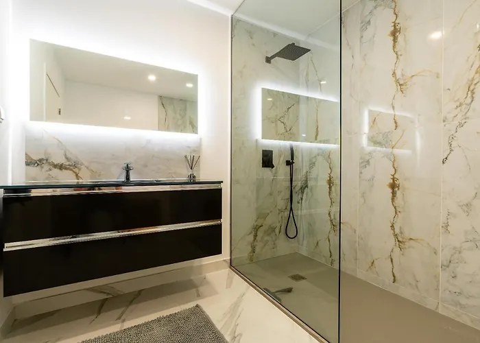 Rocha In Arco da Calheta (Madeira)