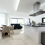 וילה Rocha In ארקו דה קלחטה