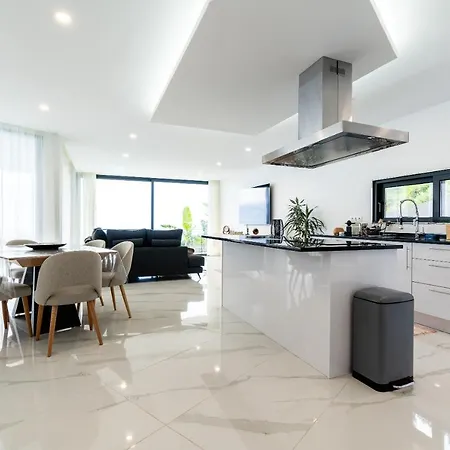 Rocha In Arco da Calheta (Madeira)