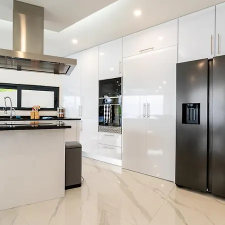 Rocha In Villa Arco da Calheta (Madeira)