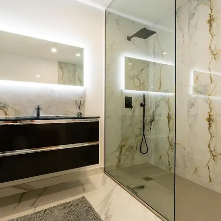 Rocha In Arco da Calheta (Madeira)