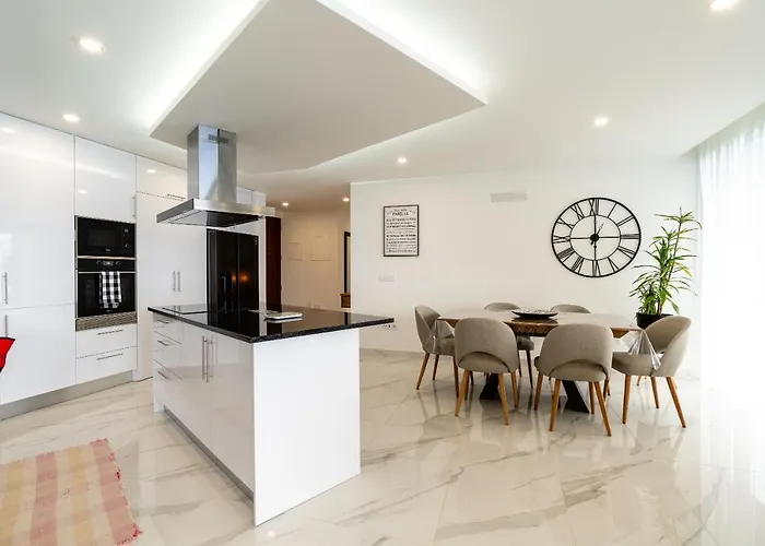 Rocha In Arco da Calheta (Madeira)